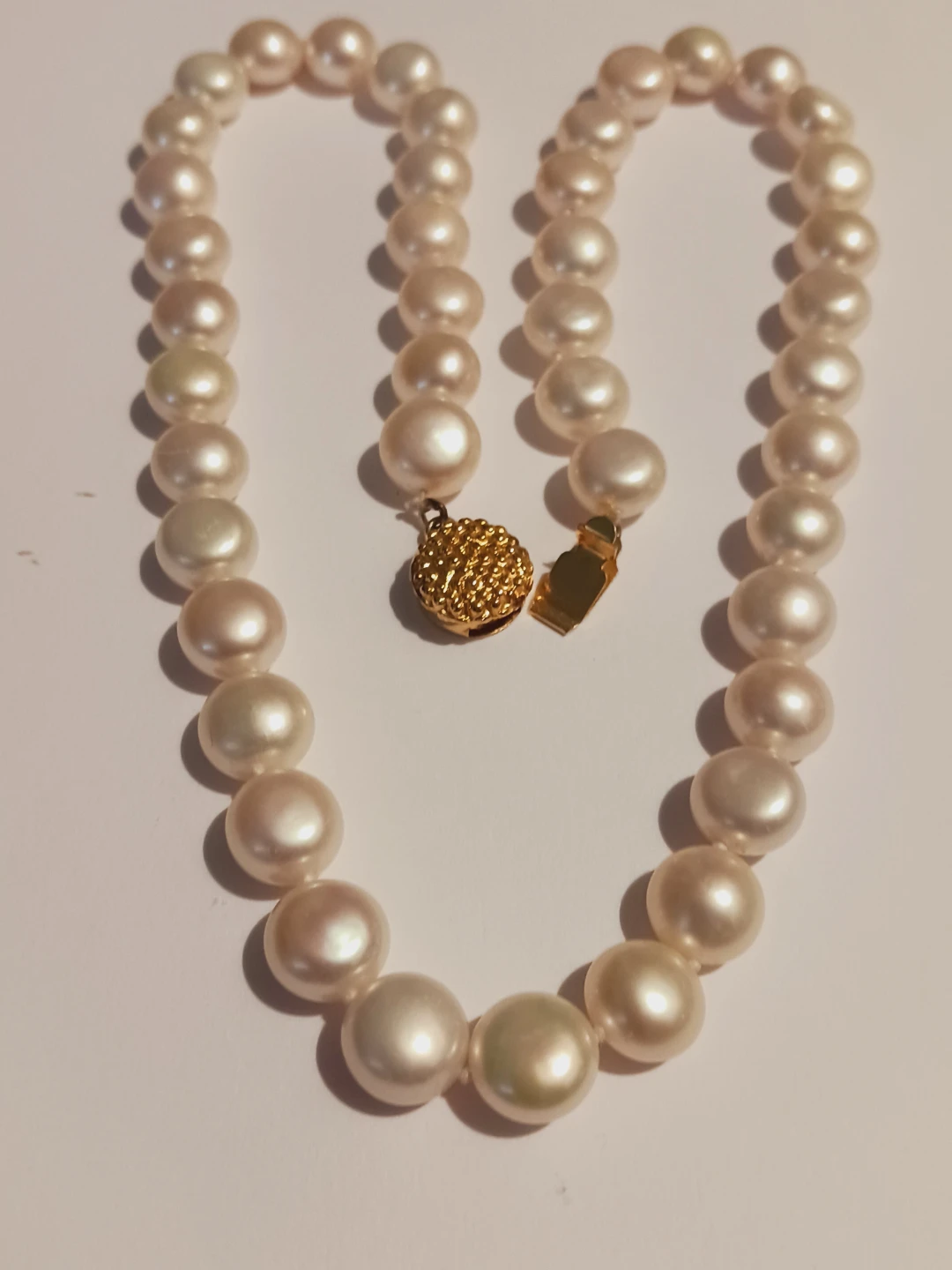 Gorgeous Genuine Freshwater Pearls with Gold Tone Clasp - photo 3