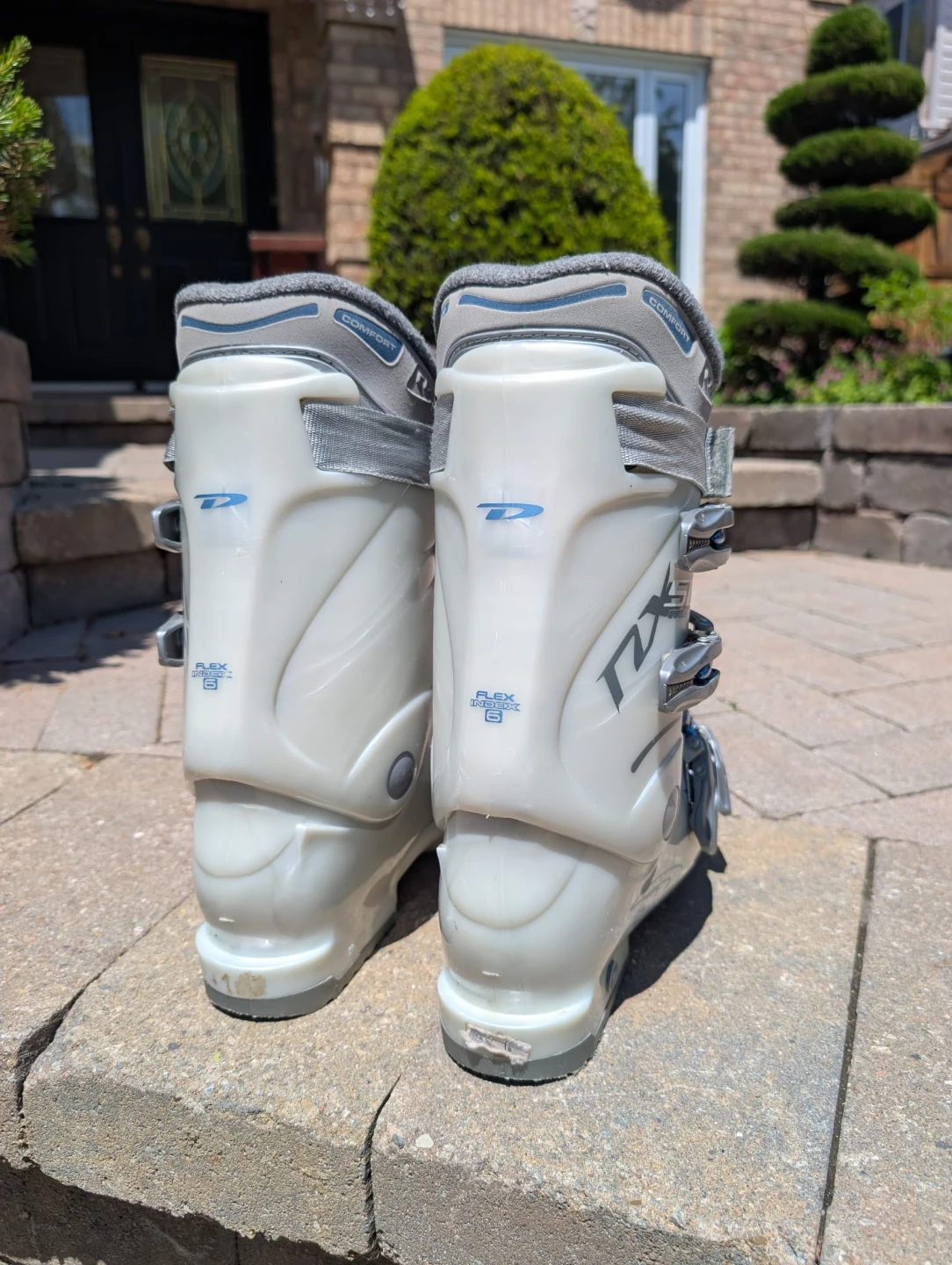 DALBELLO Ski Boots - size 25.5 - photo 3