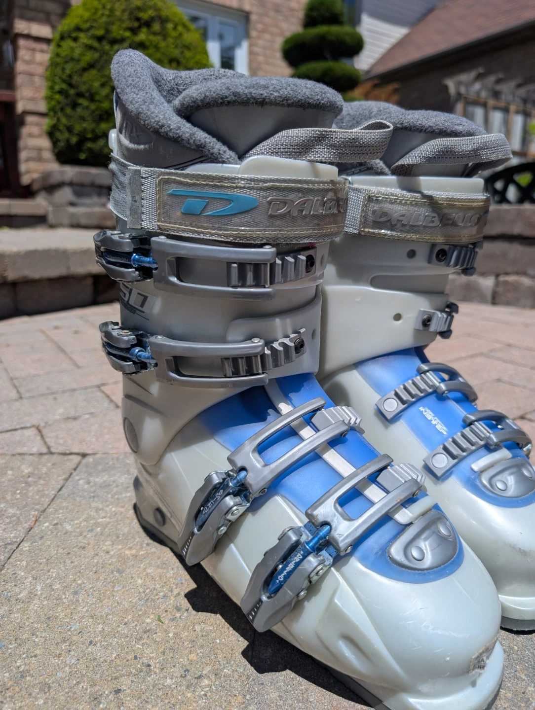 DALBELLO Ski Boots - size 25.5 - photo 4