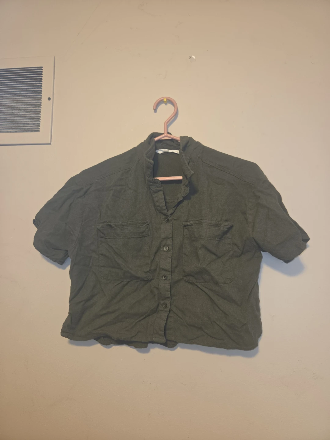 Green Short Sleeve Button-Up Shirt cropped