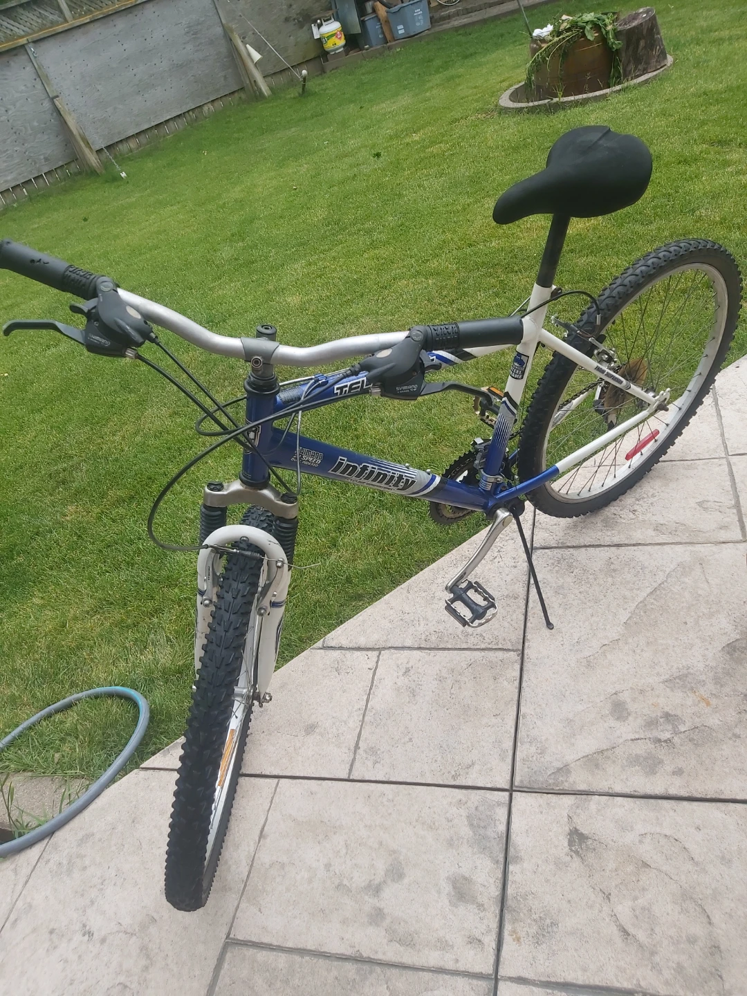 Infinity Mountain Bike - 21 Speed - photo 2