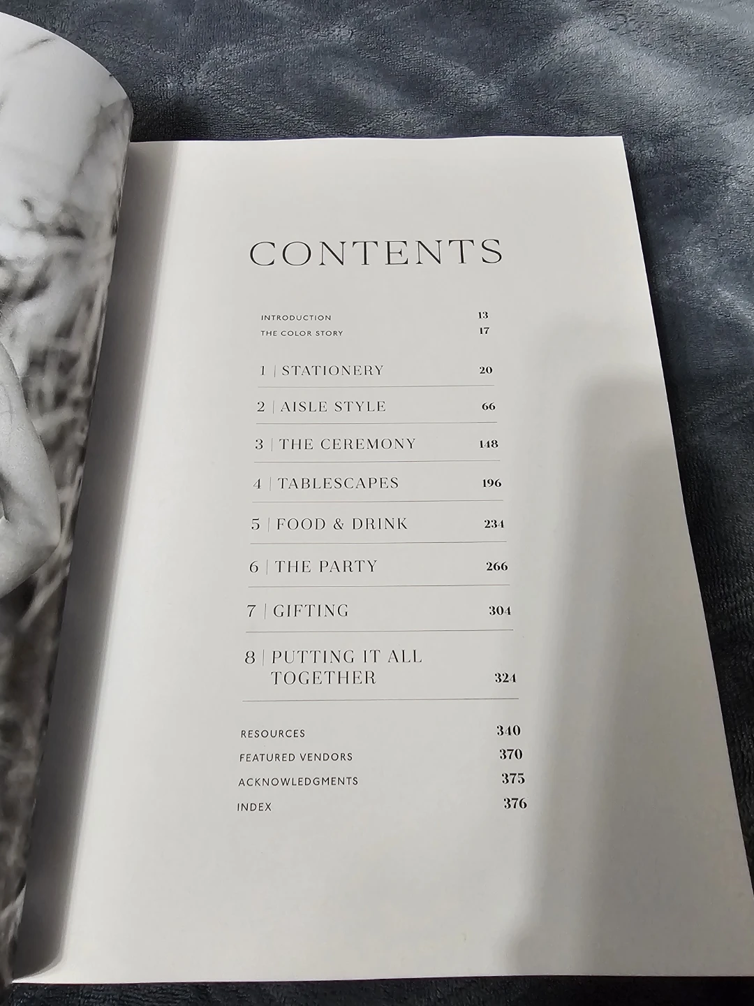 Modern Wedding | Kelsey McKinnon 💒👰🤵‍♂💍🔔 📖 ⚽️ - photo 2