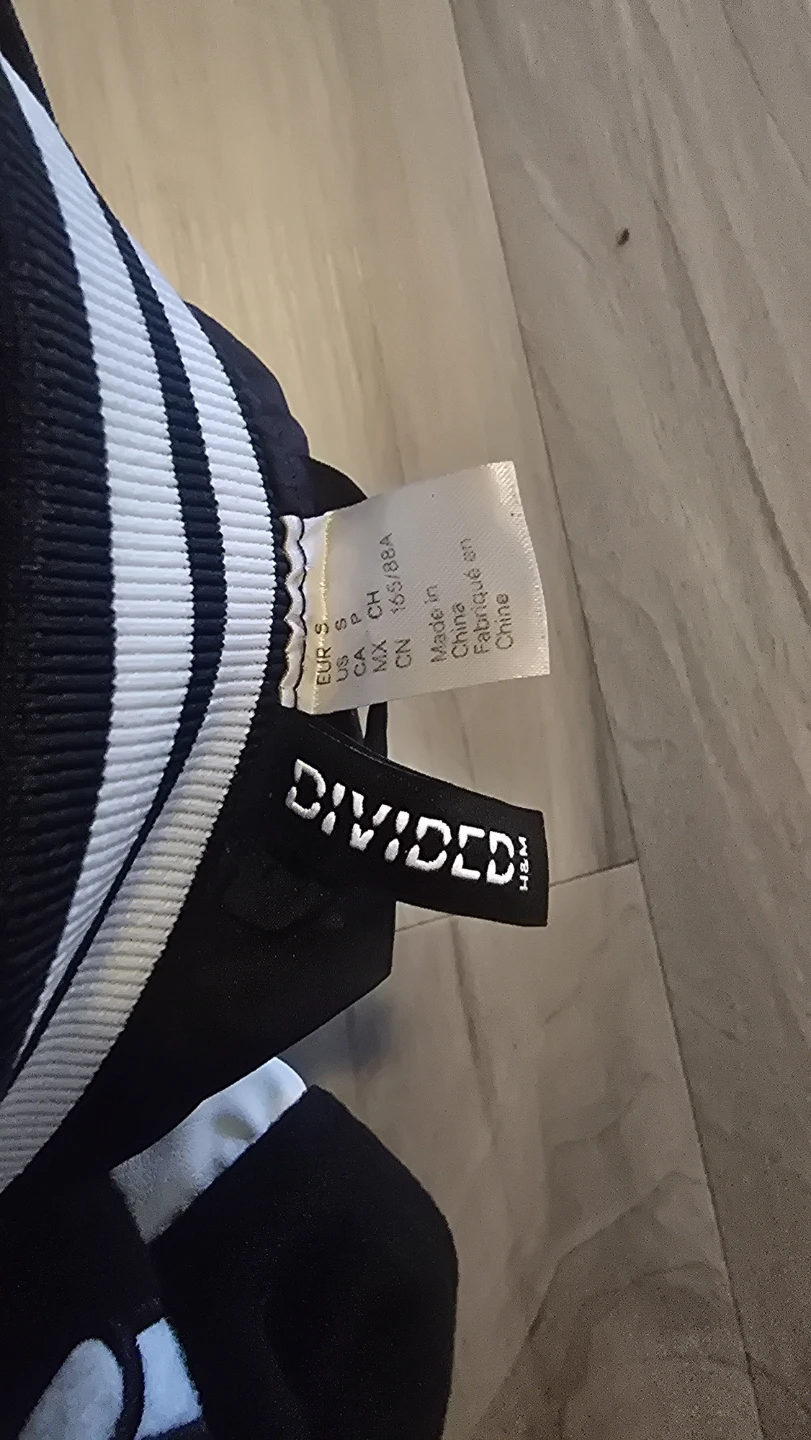 H&M Divided "Playoffs" Bomber Jacket - photo 3