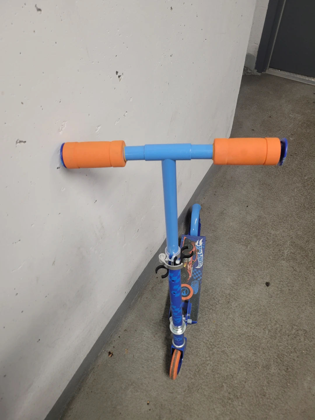 Hot Wheels Kids Scooter
