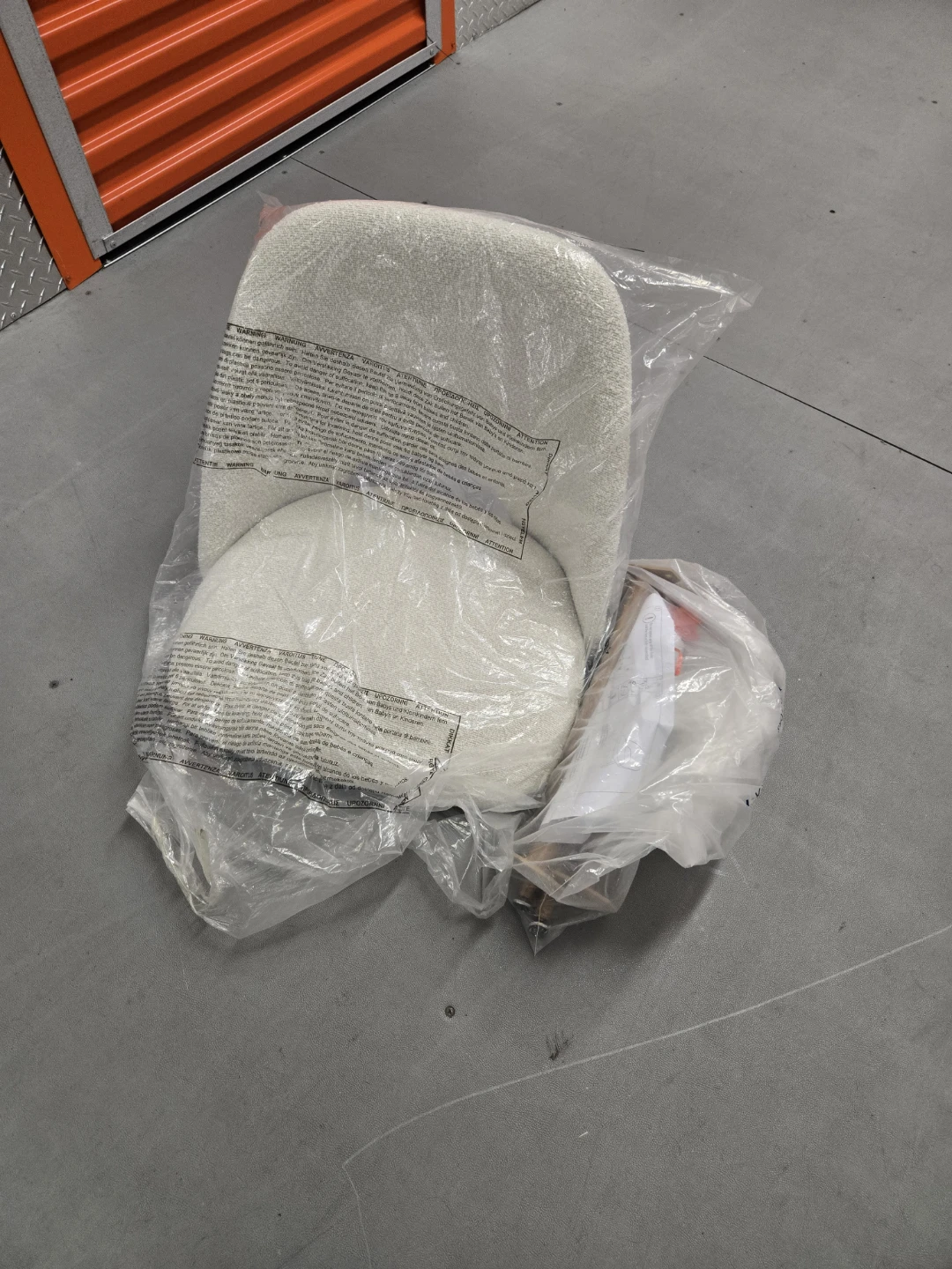 Brand New Cream Bouclé Modern Accent Chair (Unassembled) - photo 5