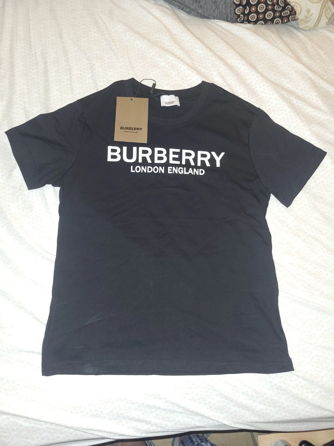 Burberry London England Black T-Shirt - photo 2
