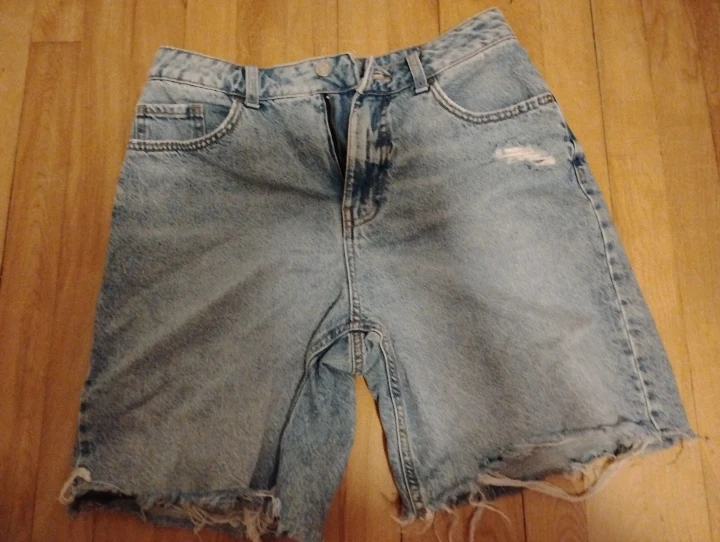 Hand painted wash proofed demo-kun jean shorts - photo 2