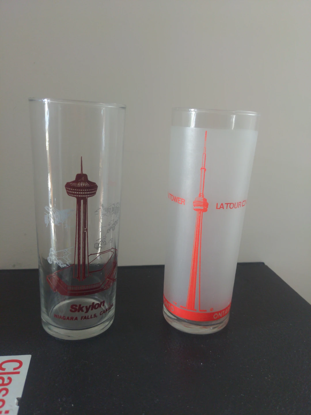 Vintage Set of 2 Toronto & Niagara Falls Souvenir Glasses