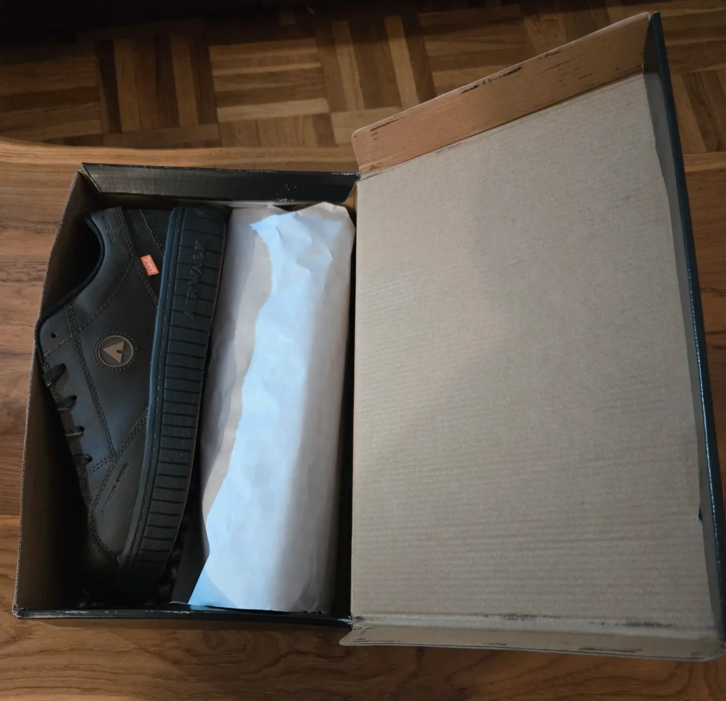 Airwalk Brown Leather Sneakers - photo 2