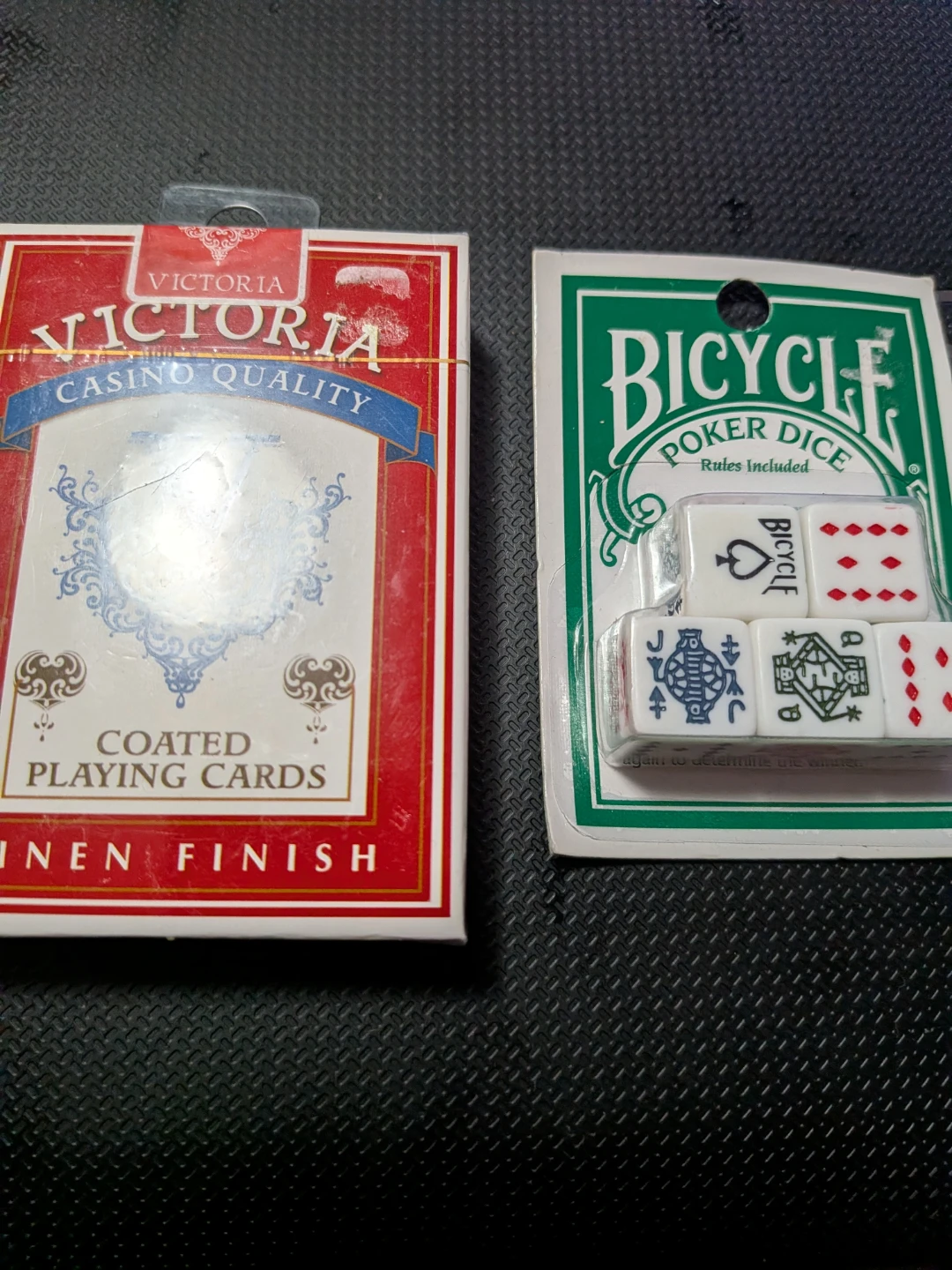 52 Victoria Playing Cards & Bicycle Poker Dice Set