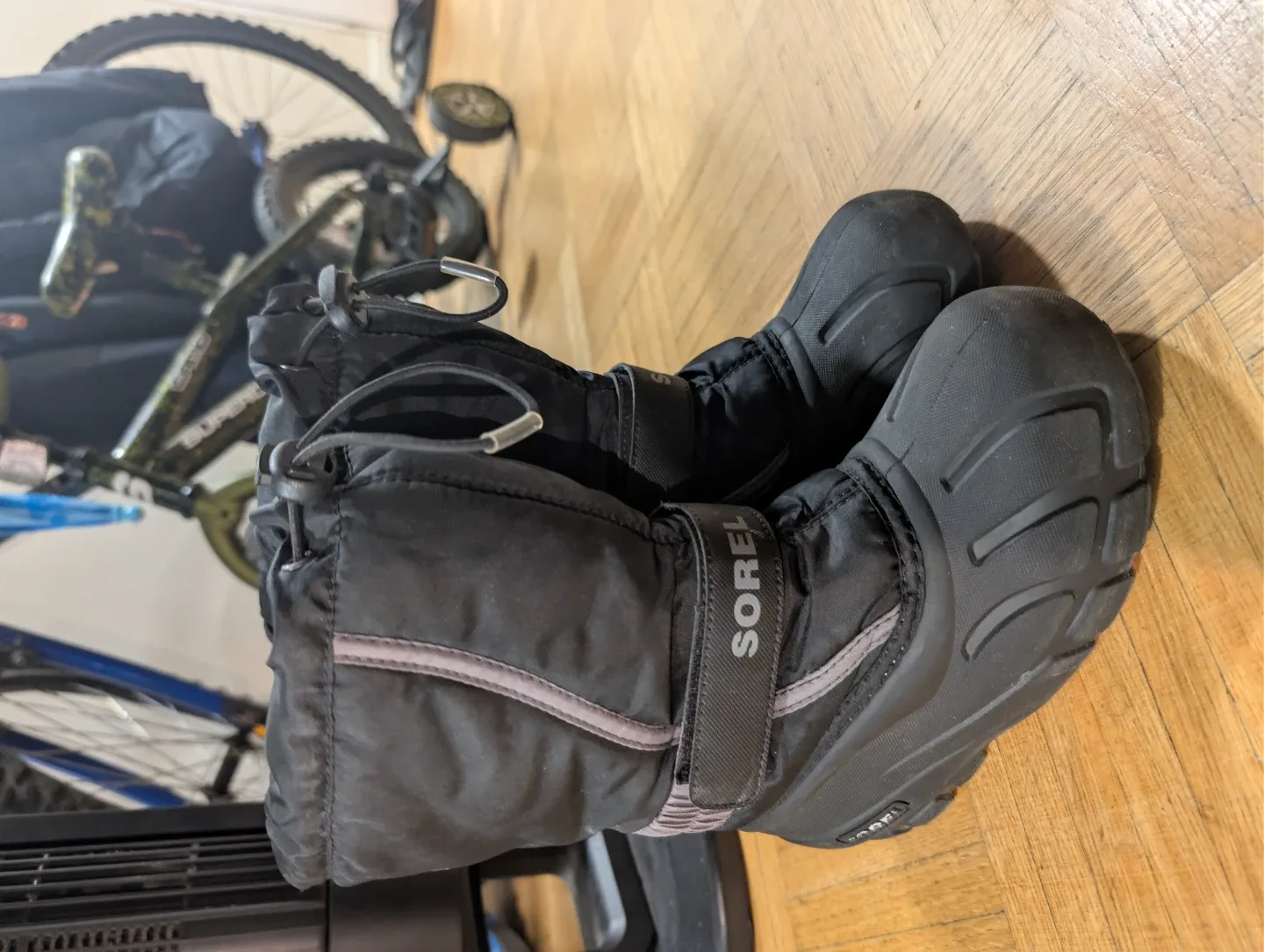 Moving Sale - Sorel Youth Snow Boots - photo 2
