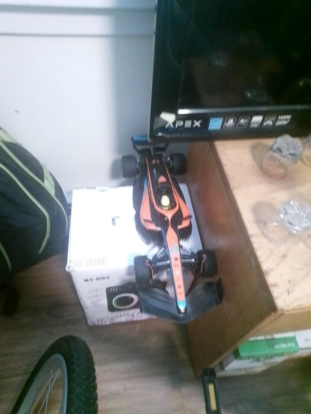 RC Formula 1 Car Toy - photo 3