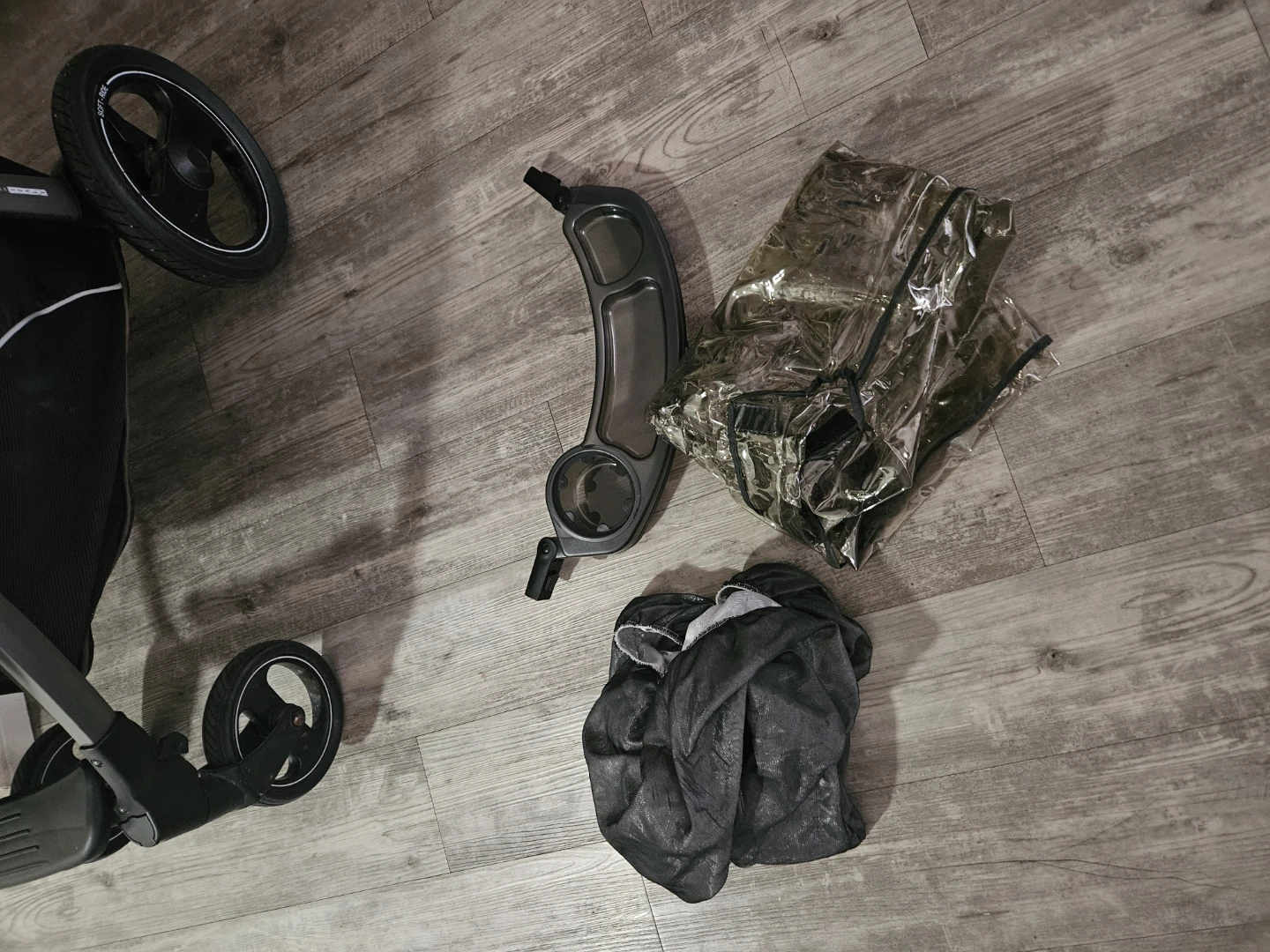 Peg Perego stroller with rain cover and snack tray - photo 4