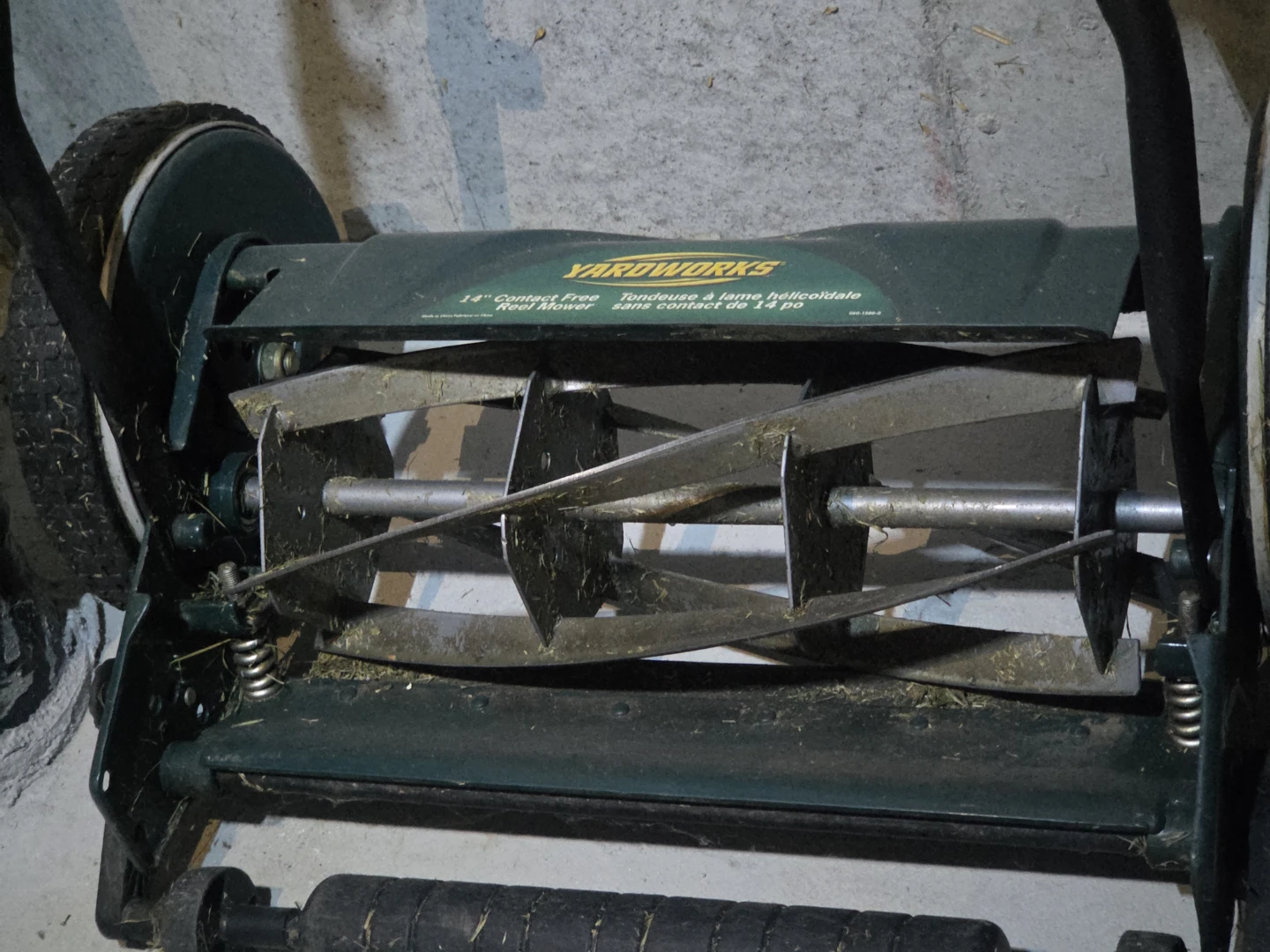 Yardworks Manual Push Reel Mower - photo 2