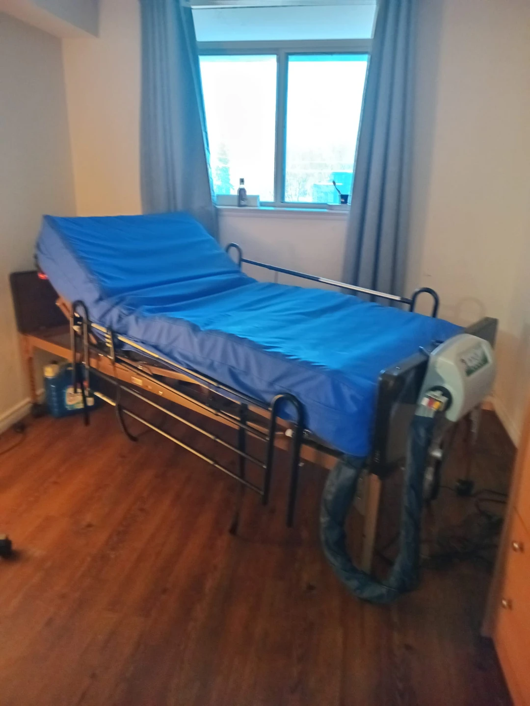 Drive Medical Salute RDX Hospital Bed - photo 2