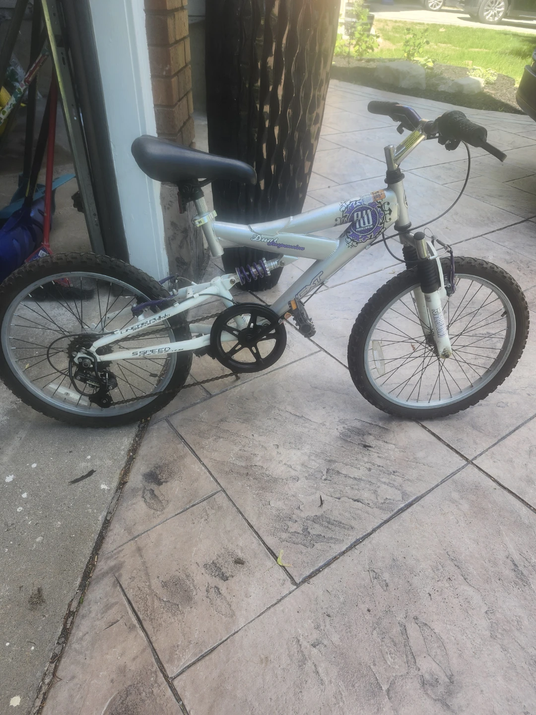 GT Dual Suspension Kids Bike