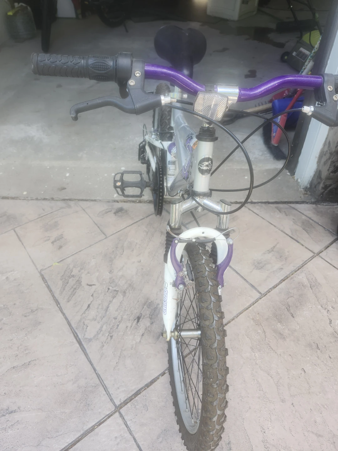 GT Dual Suspension Kids Bike - photo 2