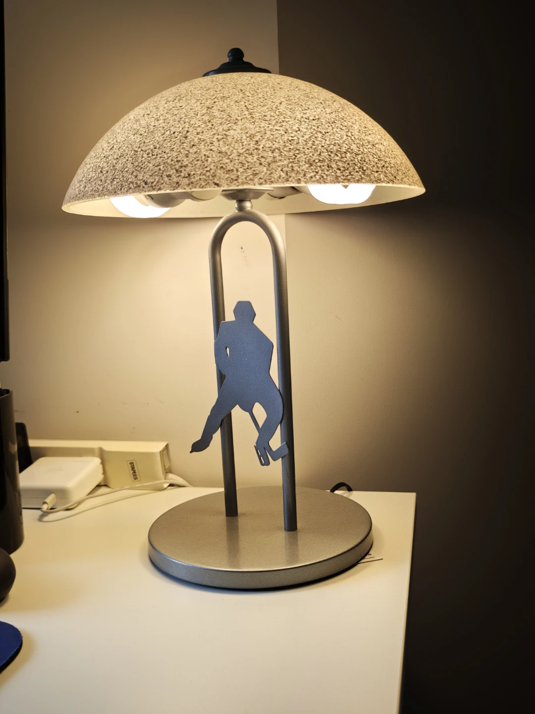 Table Lamp with Hockey Player Silhouette - photo 2
