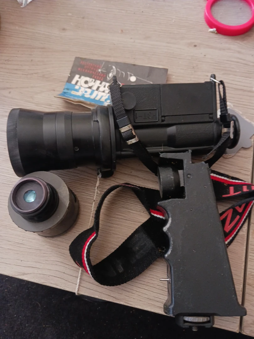 Russian  Army Night Vision Monocular Scope from the  Cold War.