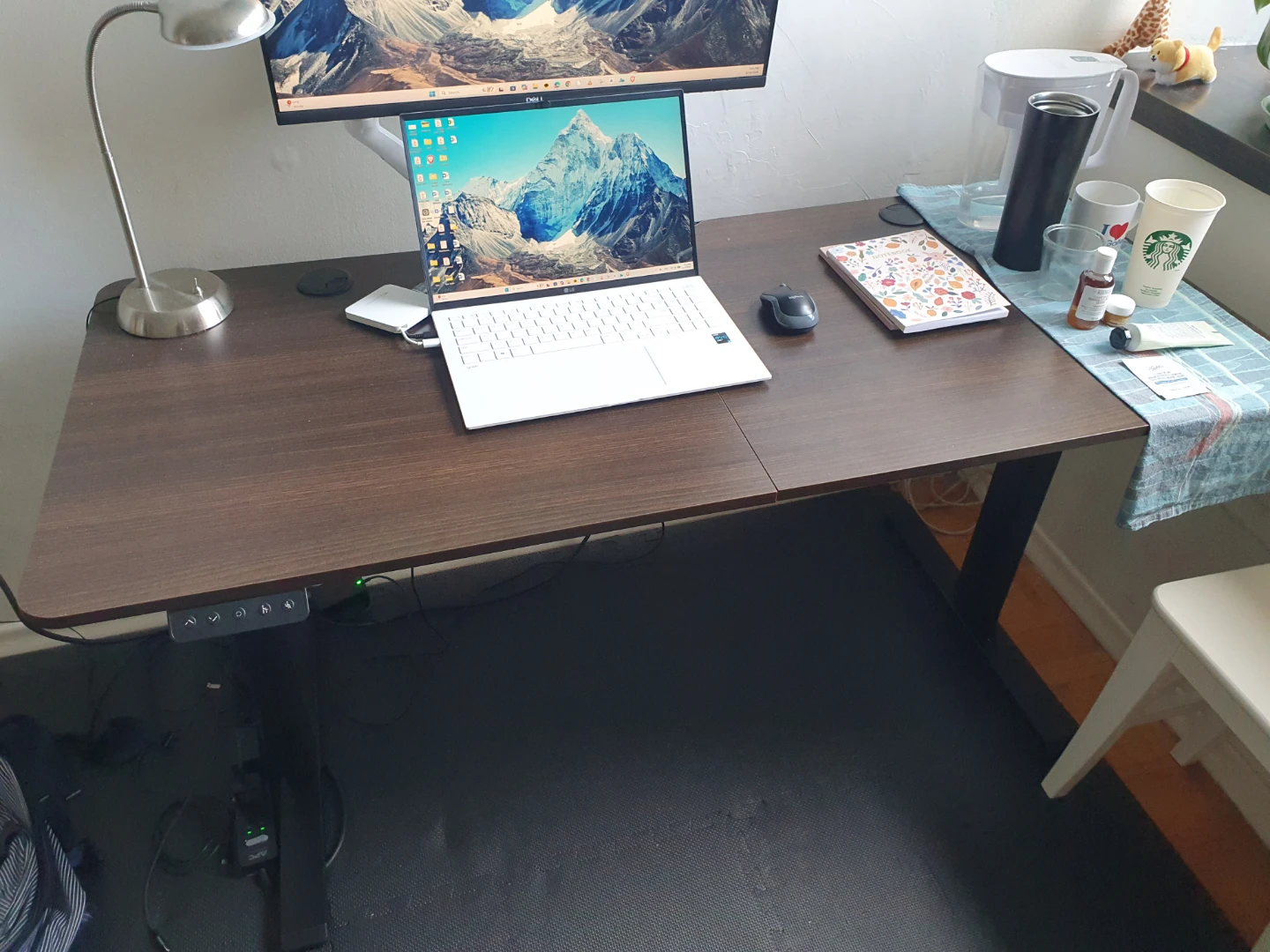 Moving Desk