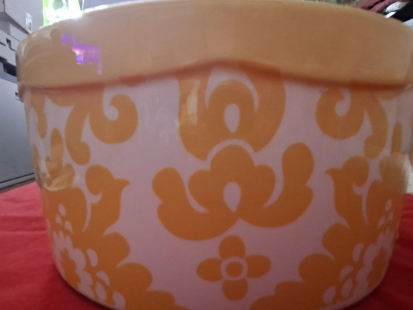 *** YELLOW AND WHITE CERAMIC BOWL