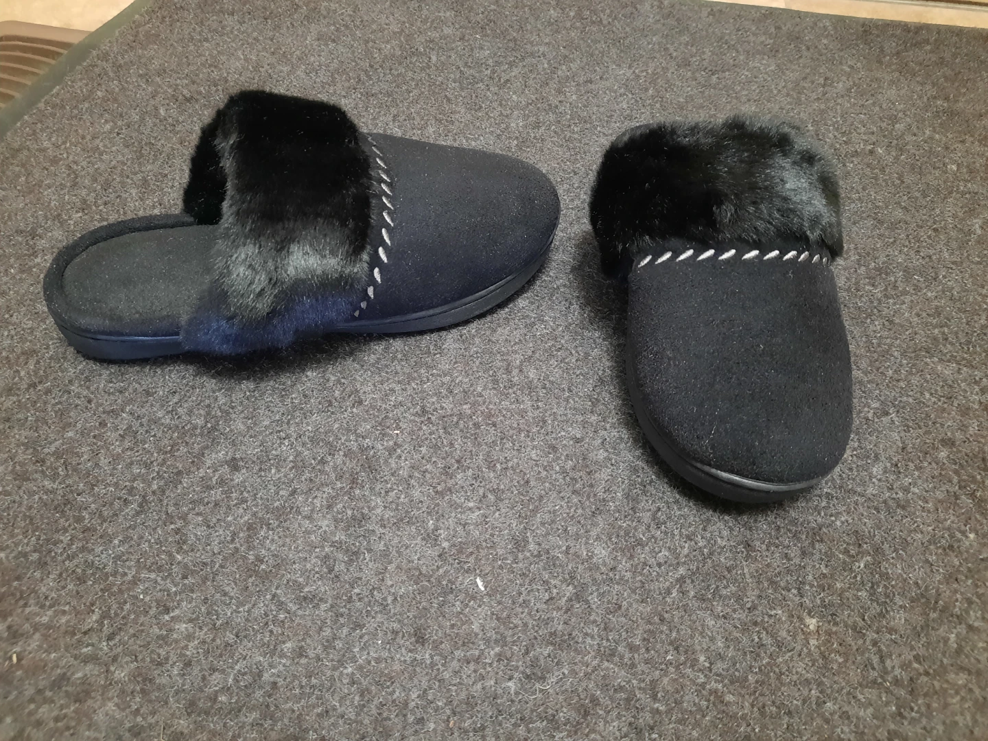 Women's slippers