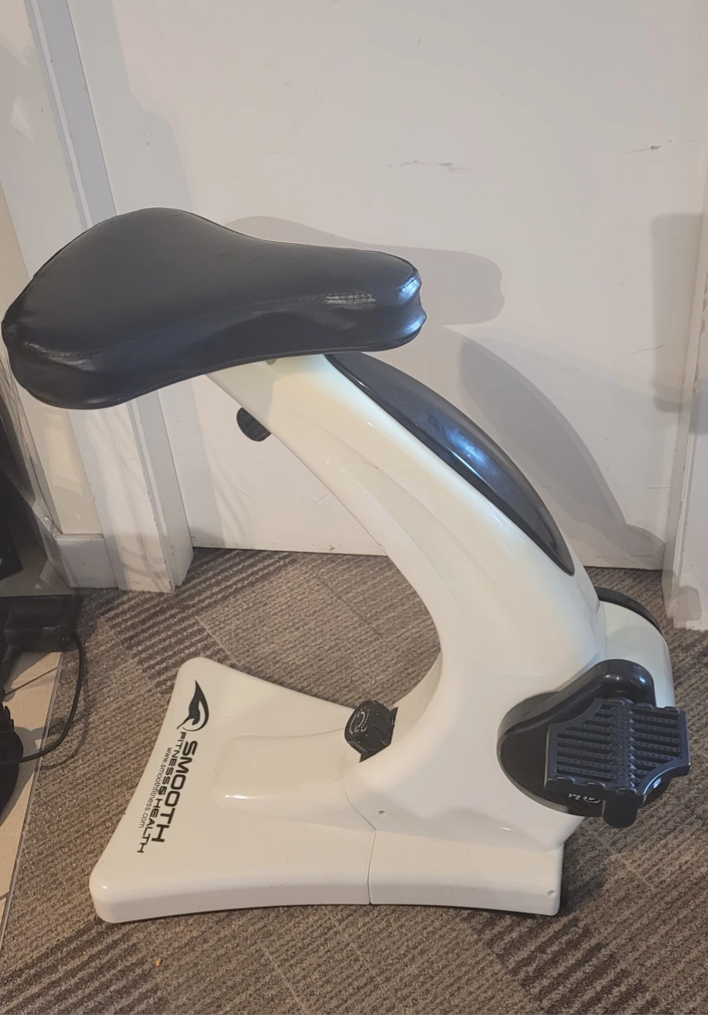 Smooth Fitness Stealth Exercise Bike - photo 2