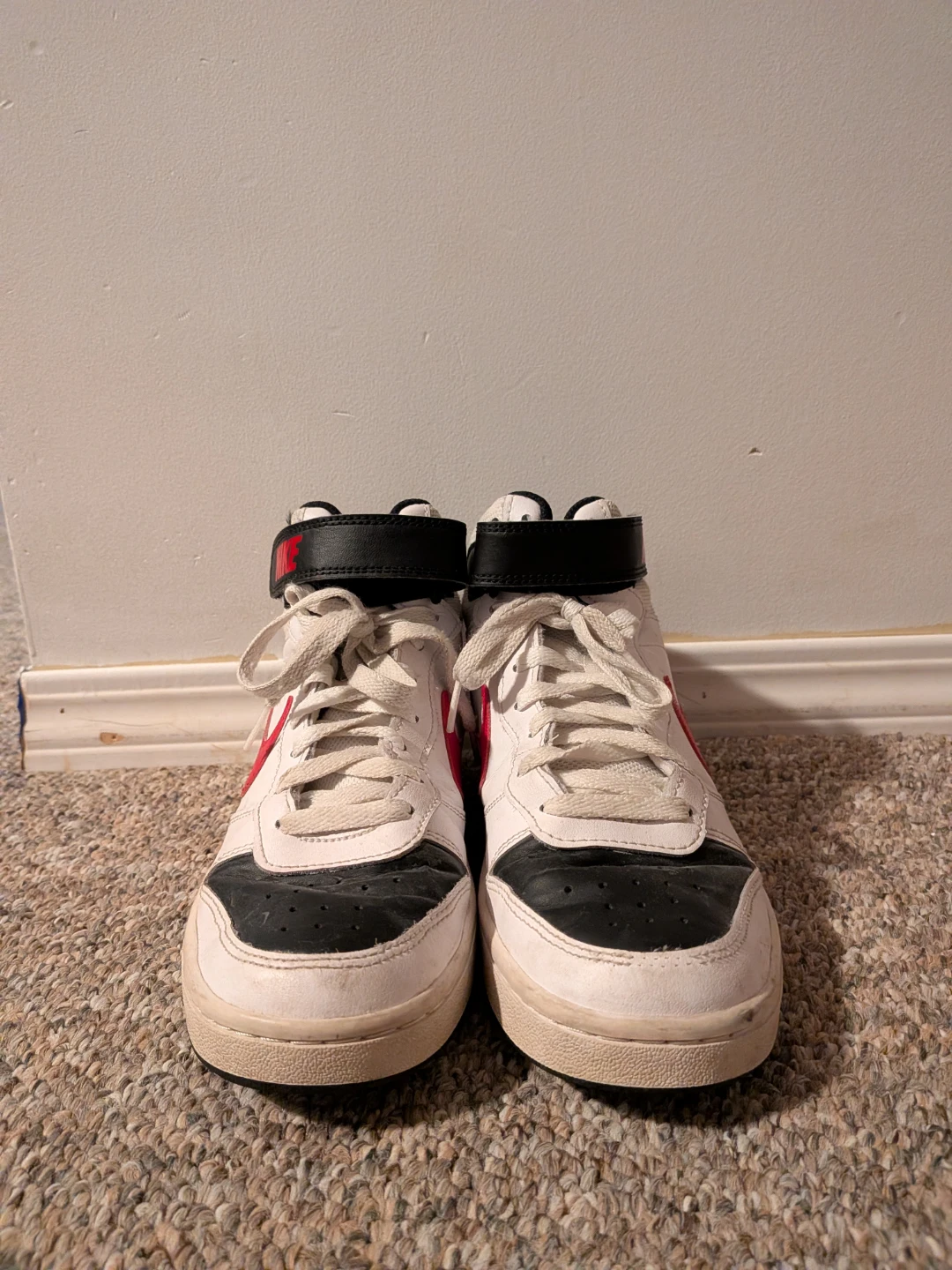 Size 6y Nike shoes