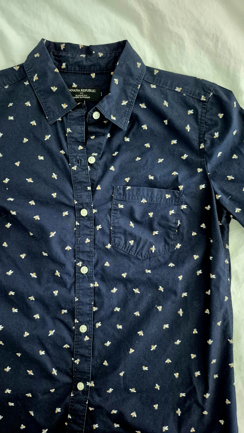 Bee print - Banana Republic women's classic fit shirt