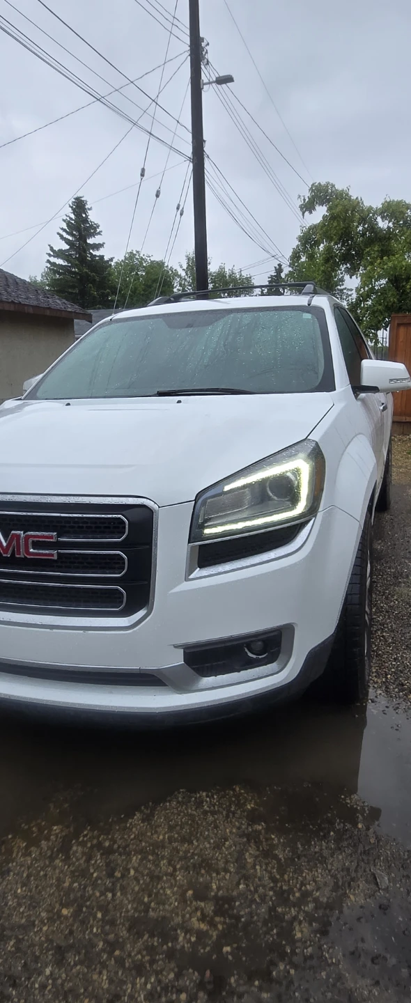 White 2016 GMC Acadia SUV - photo 3