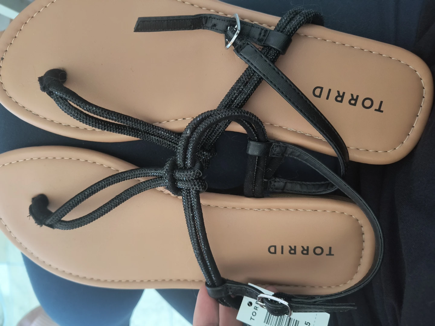 New Torrid Black Thong Sandals 9.5