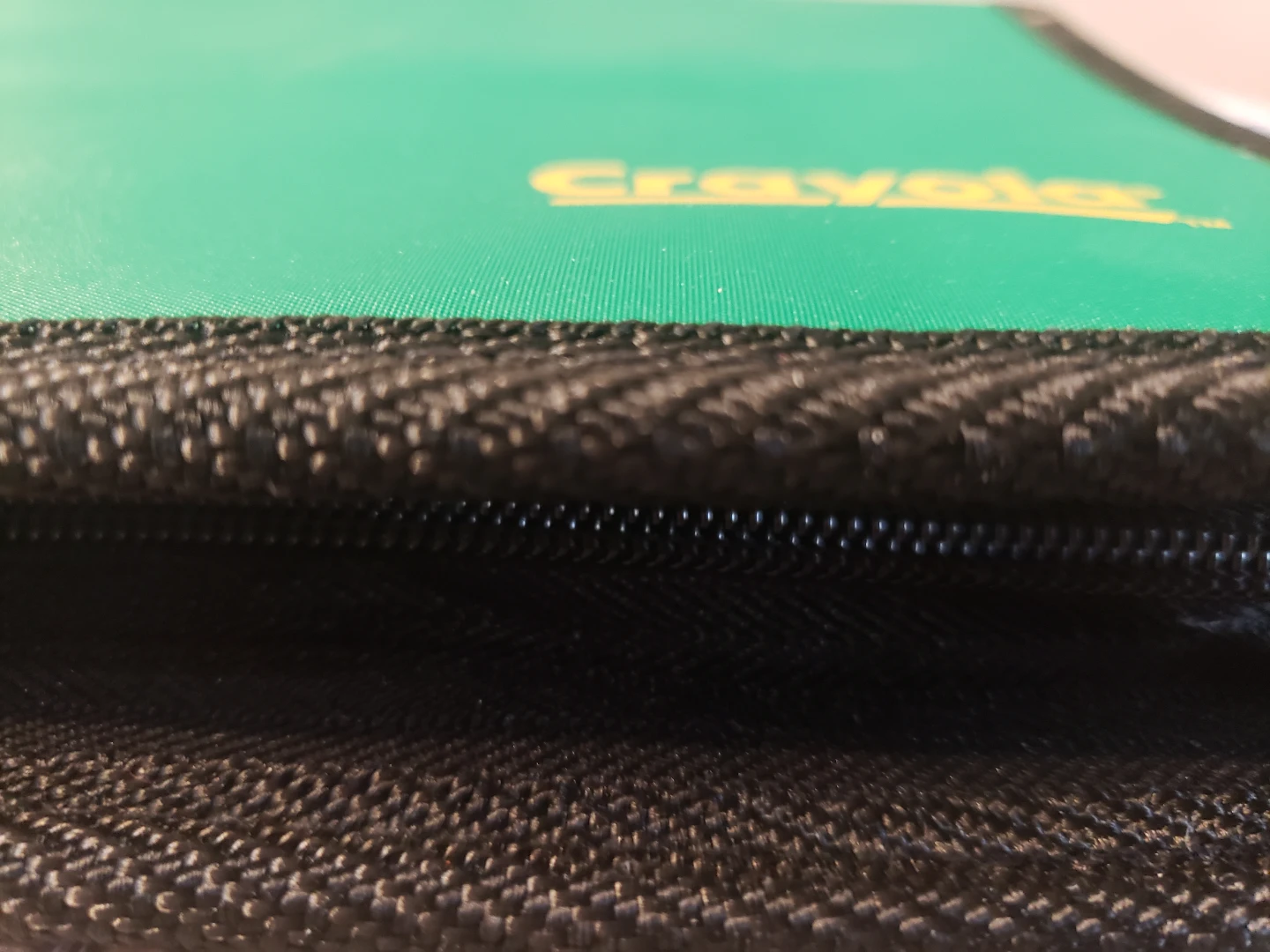 Crayola Art Case Holder - photo 4