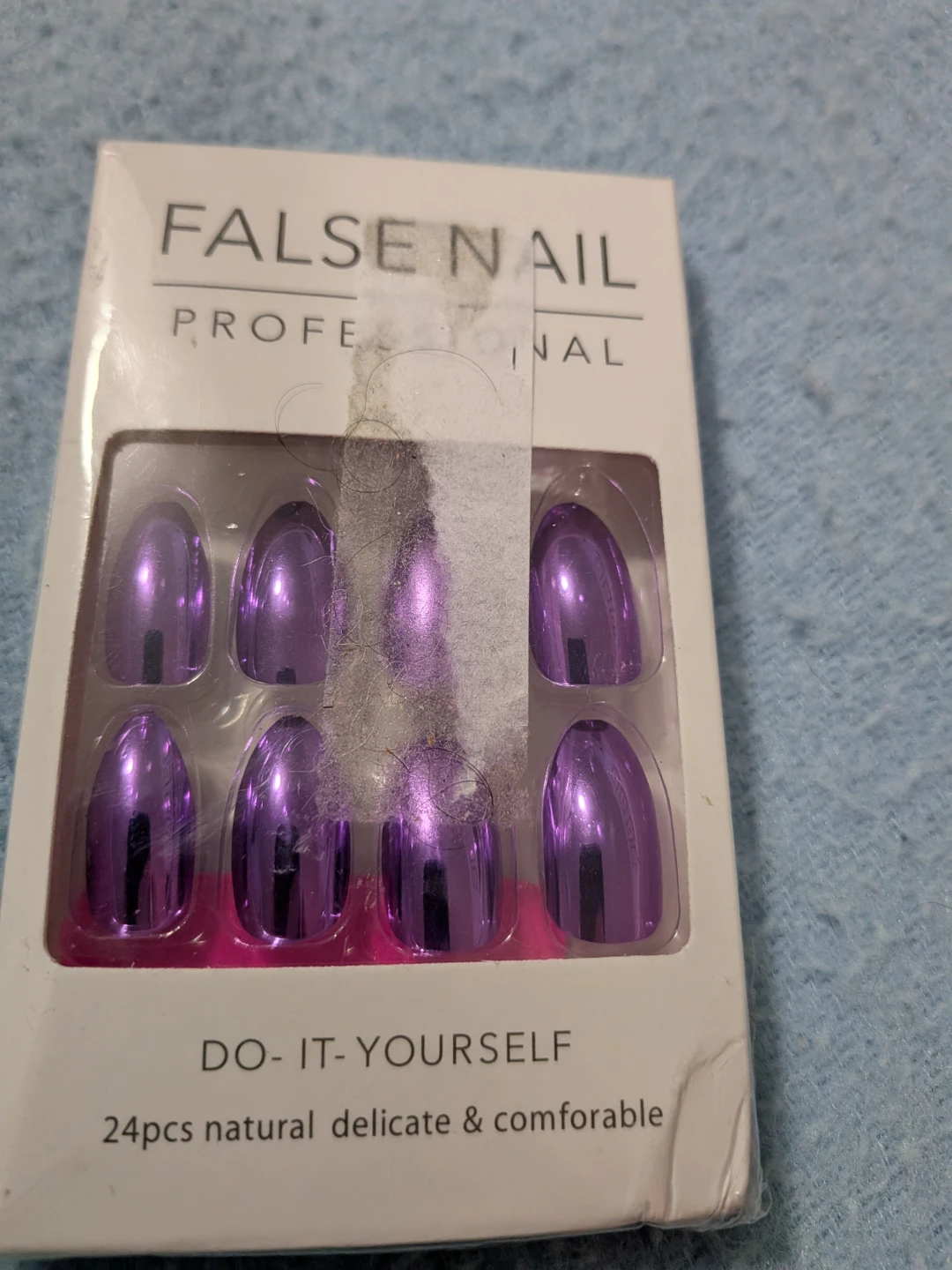 Free  ⚽  Set Of  24 Purple False Nails - 24 pcs