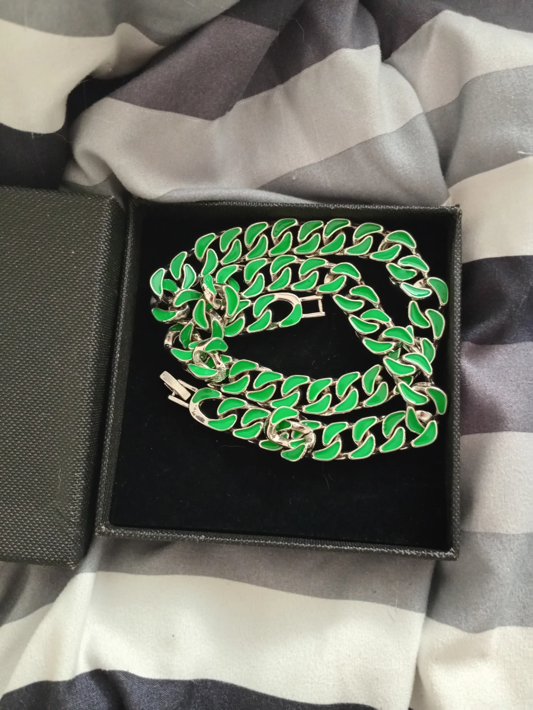 HELLOICE Green Cuban Link Chain Necklace