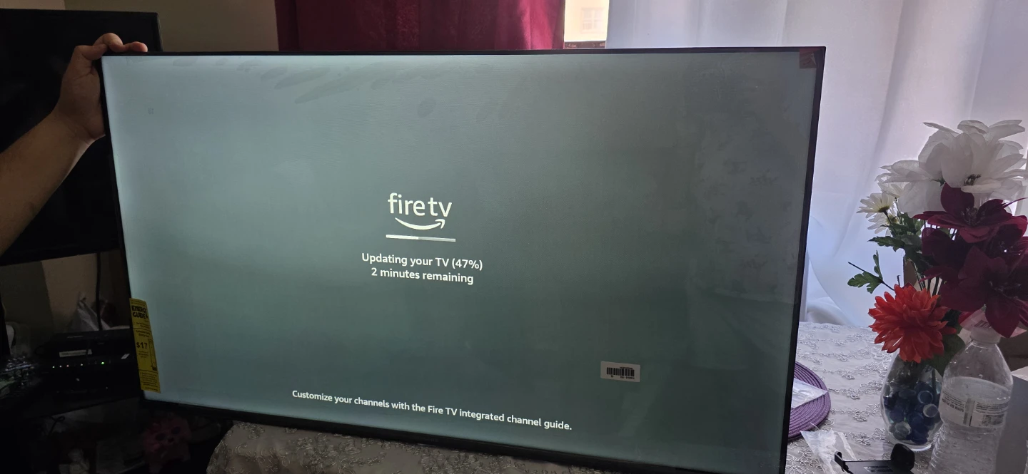 Insignia 40" Fire TV - photo 3