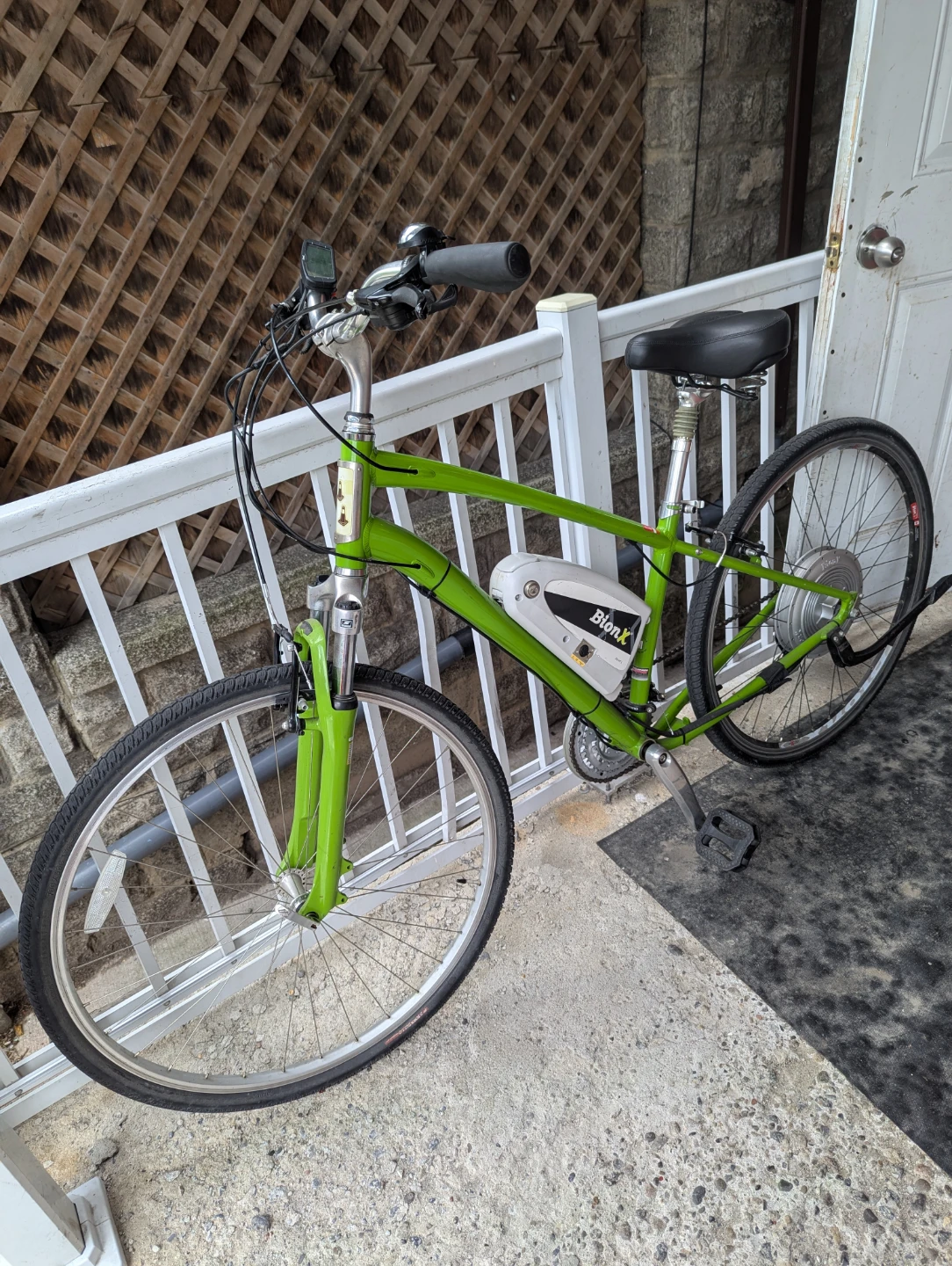 Specialized Globe / BionX E-Bike - photo 2