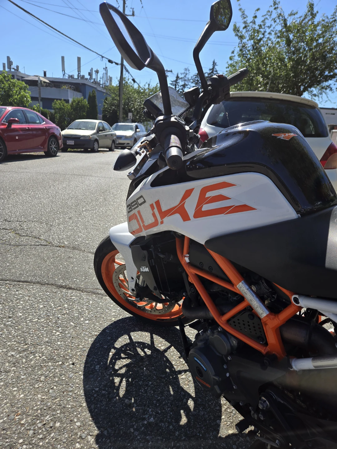 KTM 390 Duke Motorcycle - photo 2