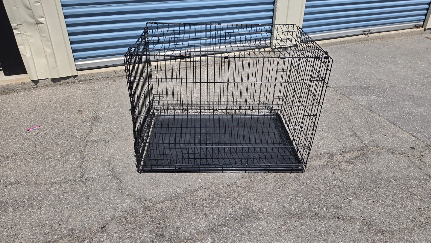 Wire Dog Crate with Tray