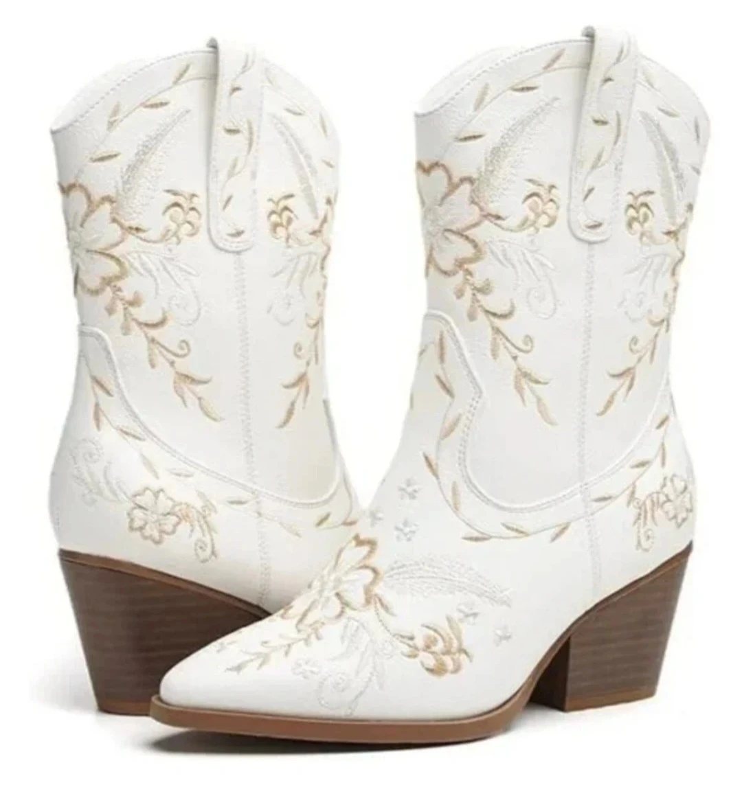 Anjoufemme Embroidered White Cowboy Boots