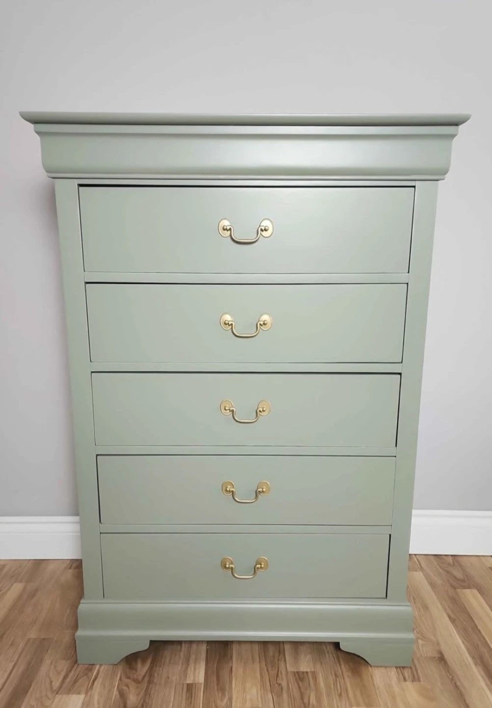Sage Green 5-Drawer Chest with Gold Pulls - photo 3