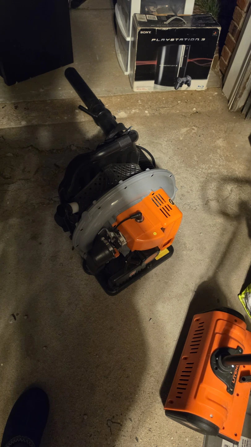 Gas Leaf Blower Backpack - photo 3