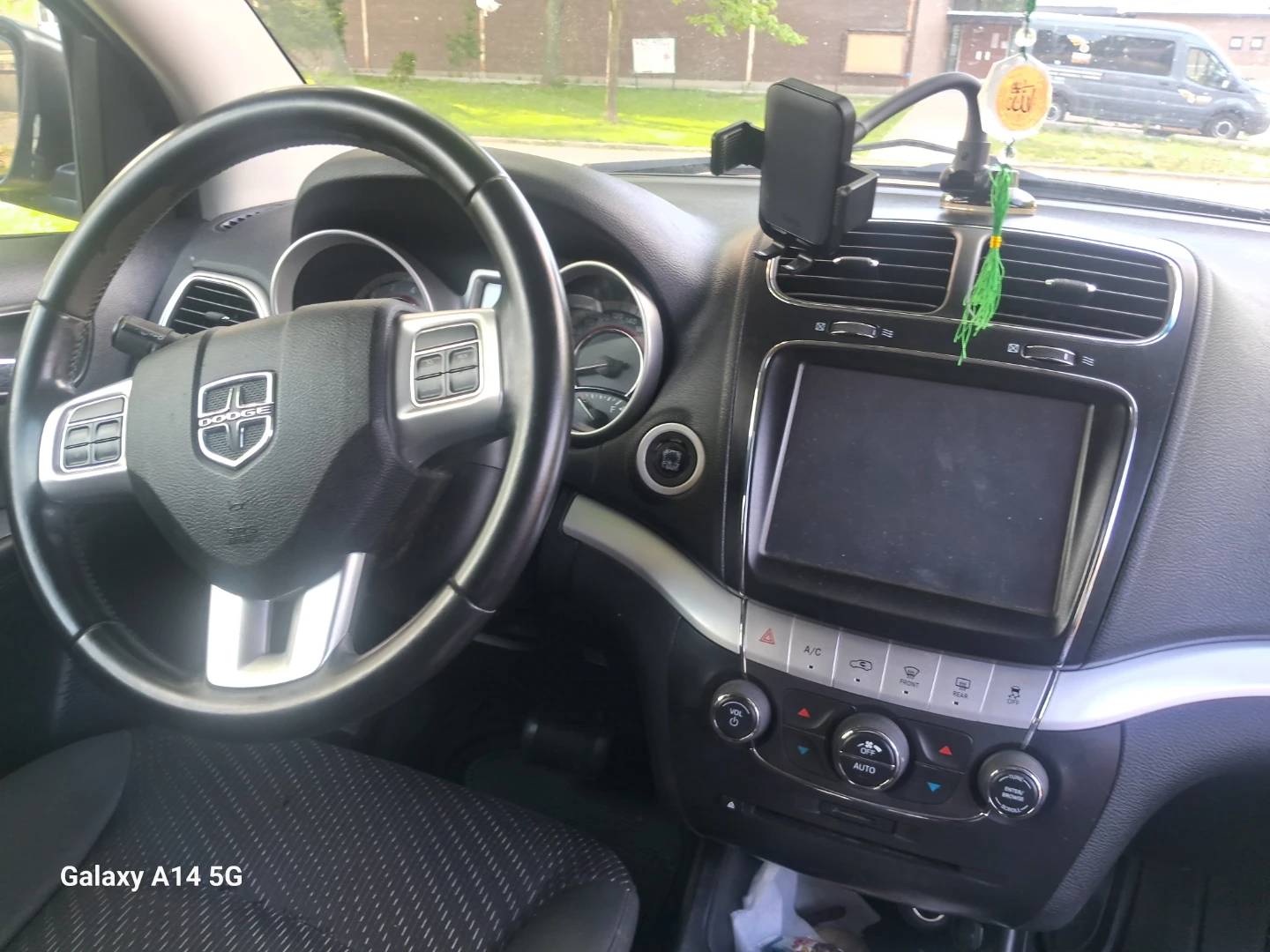 Dodge Journey SUV - photo 3