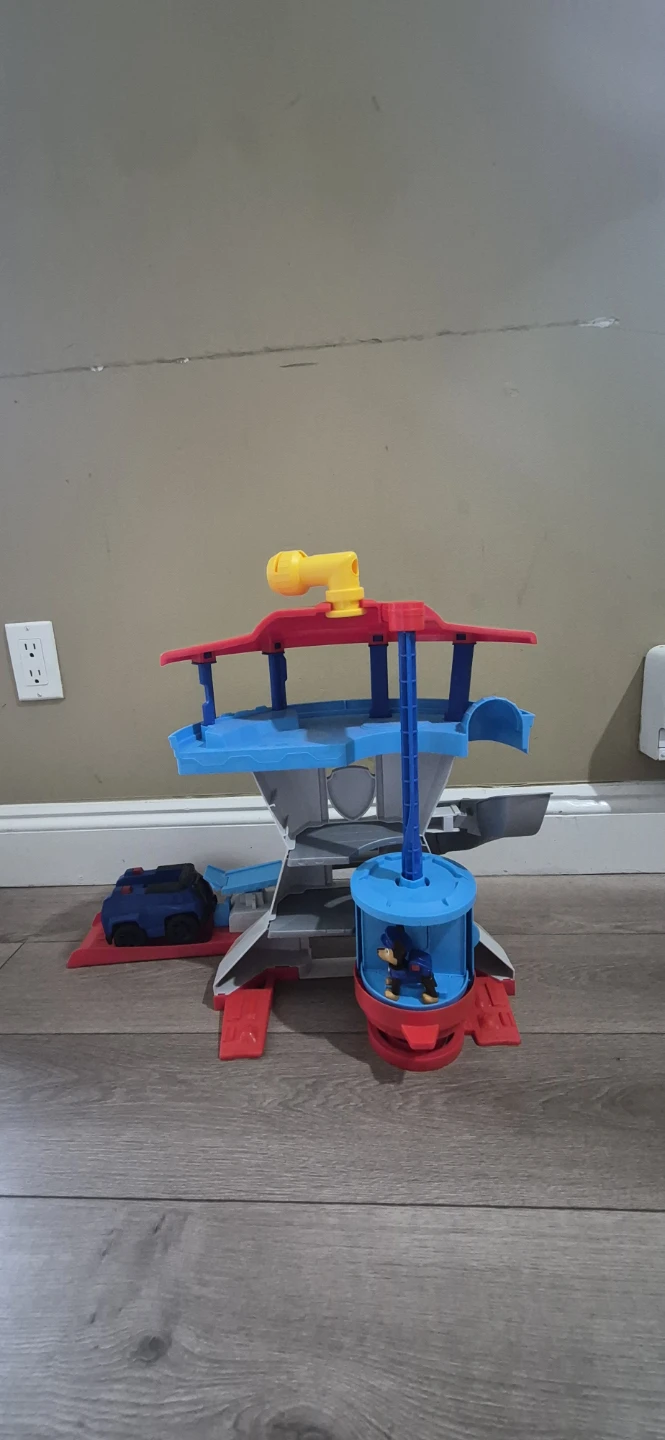 Paw Patrol Lookout Tower Playset - photo 3
