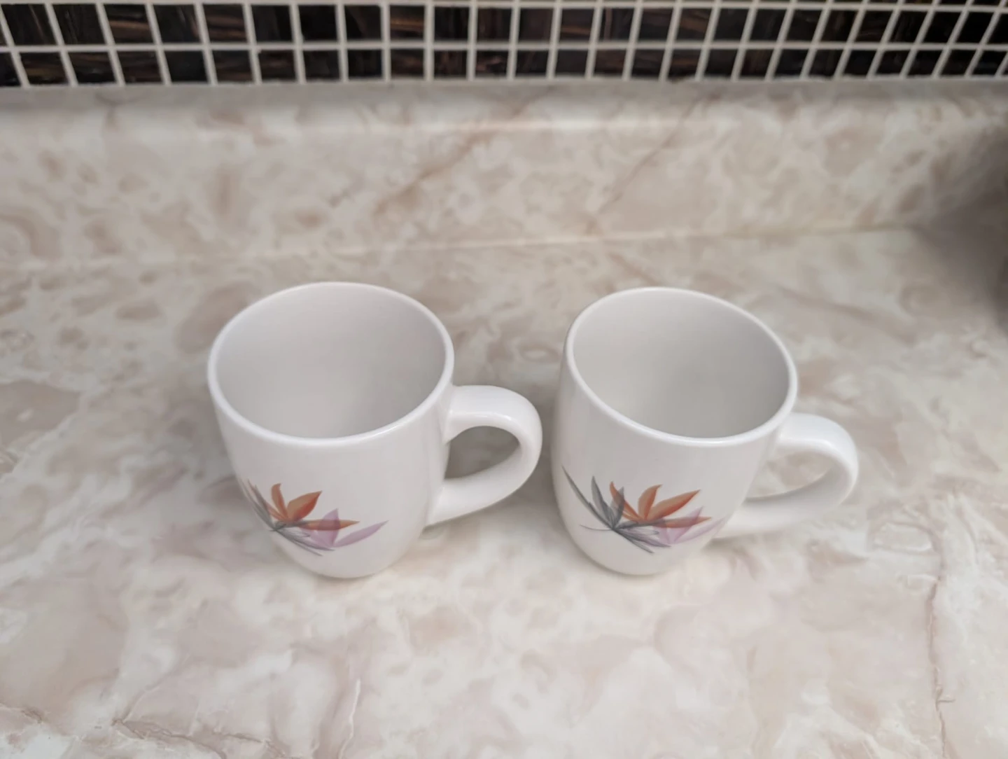 Set of 2 White Mugs with Floral Design