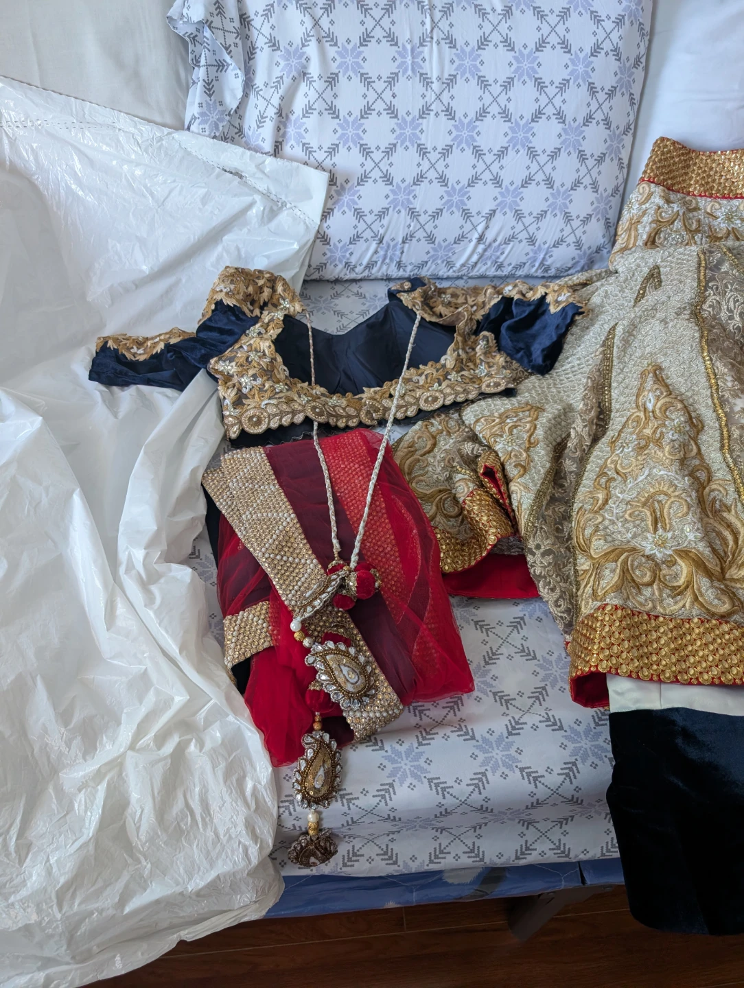 Embroidered Lehenga Choli with Dupatta - photo 4