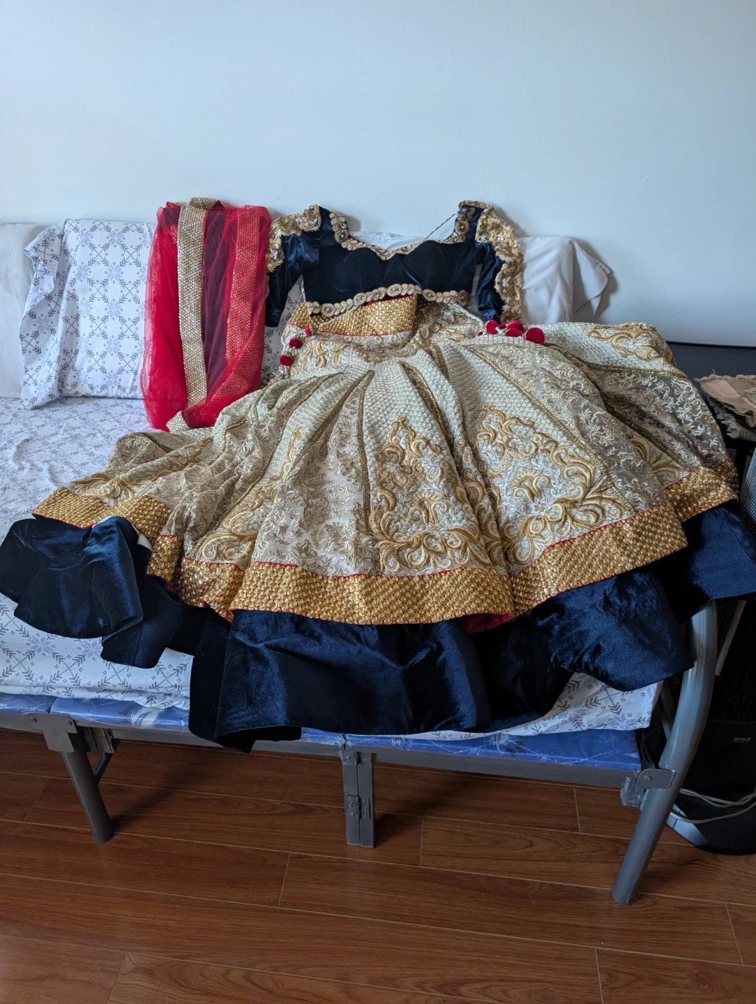 Embroidered Lehenga Choli with Dupatta - photo 5