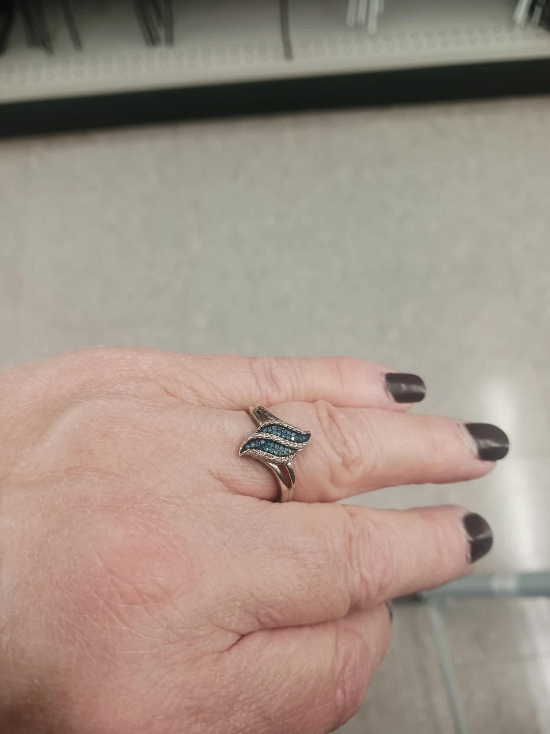 Silver-tone Ring with Blue Diamond Chip Stones - photo 4