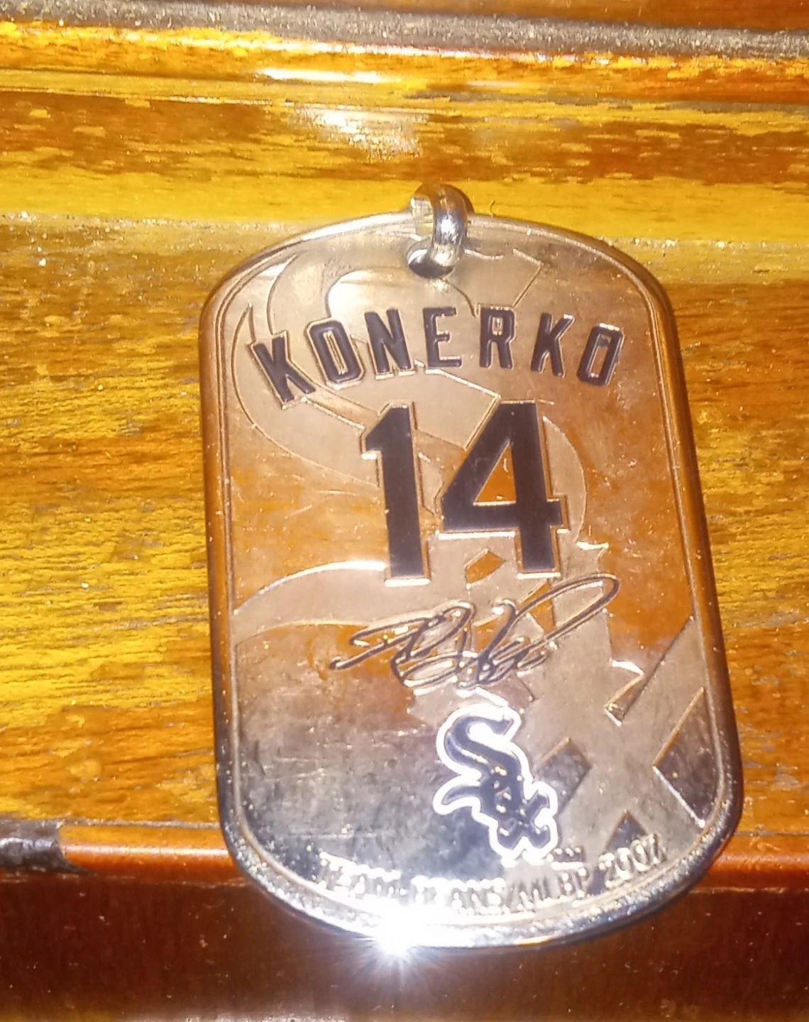 Chicago White Sox Konerko 14 Dog Tag keychain