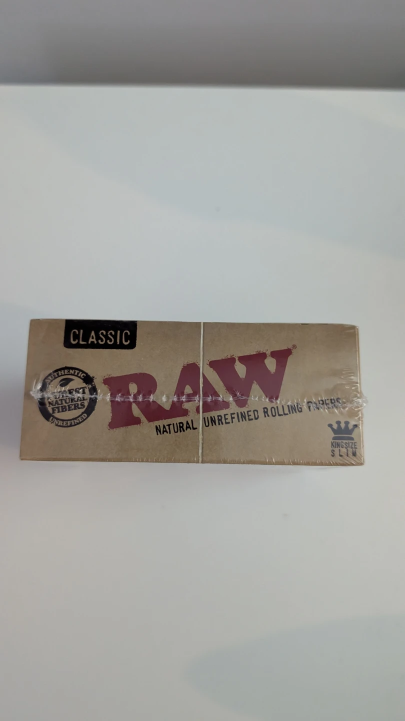 RAW Classic king sized rolling paper - sealed box - photo 3