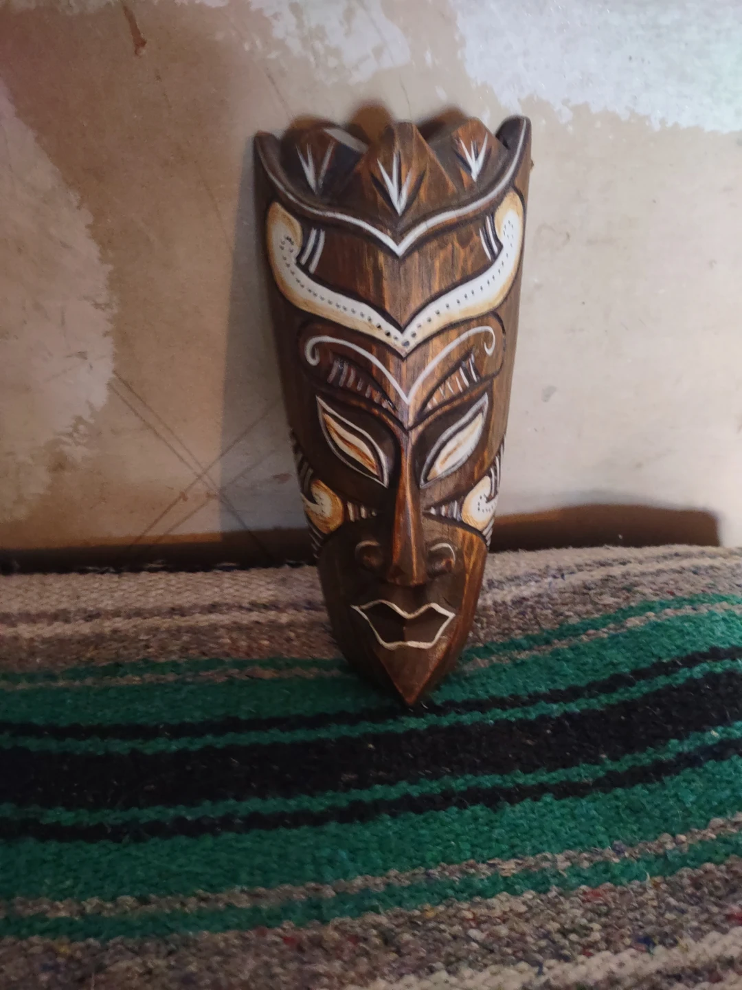 Hand-carved wooden mask - photo 3